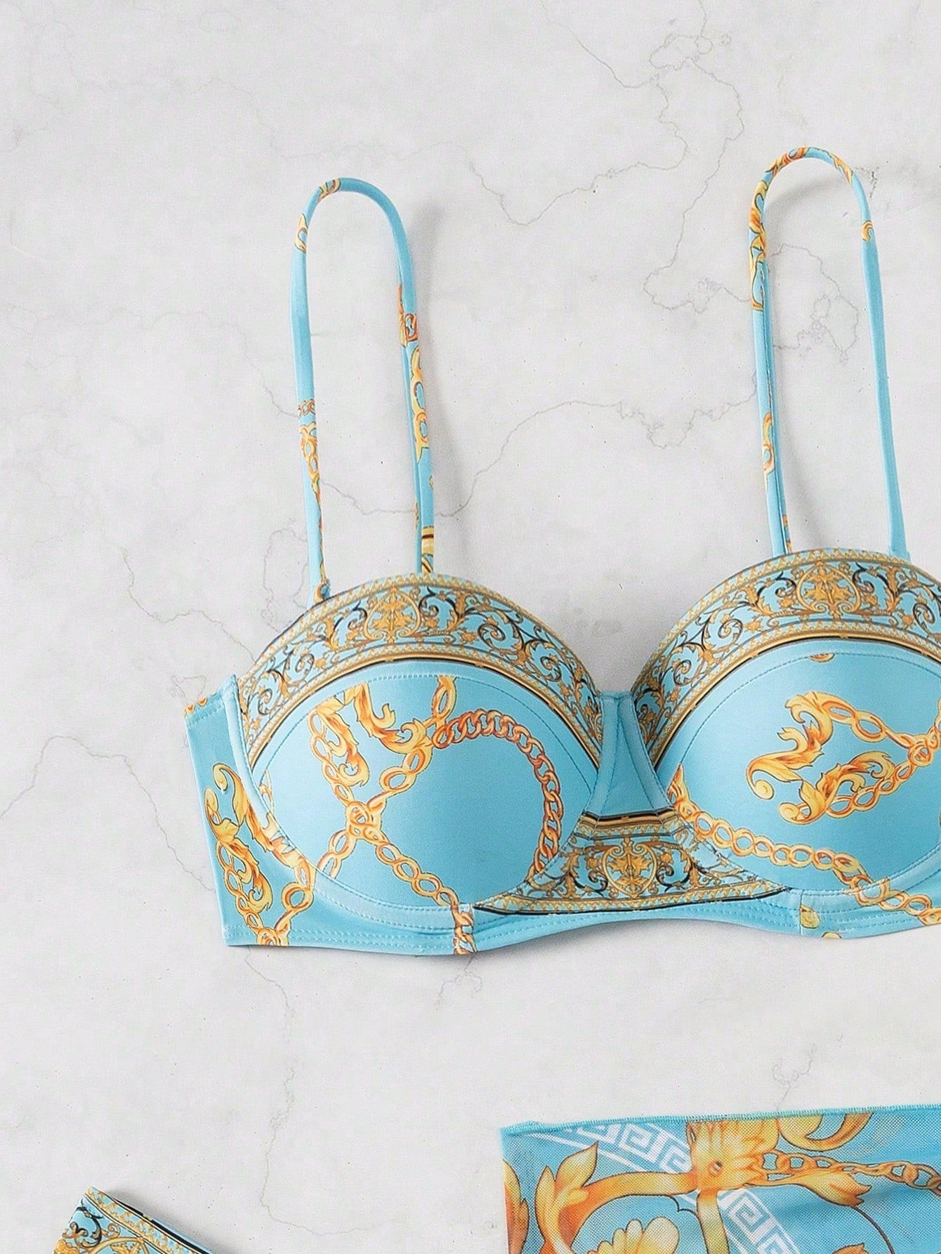 Conjunto de 3 Peças com Sutiã Push-Up