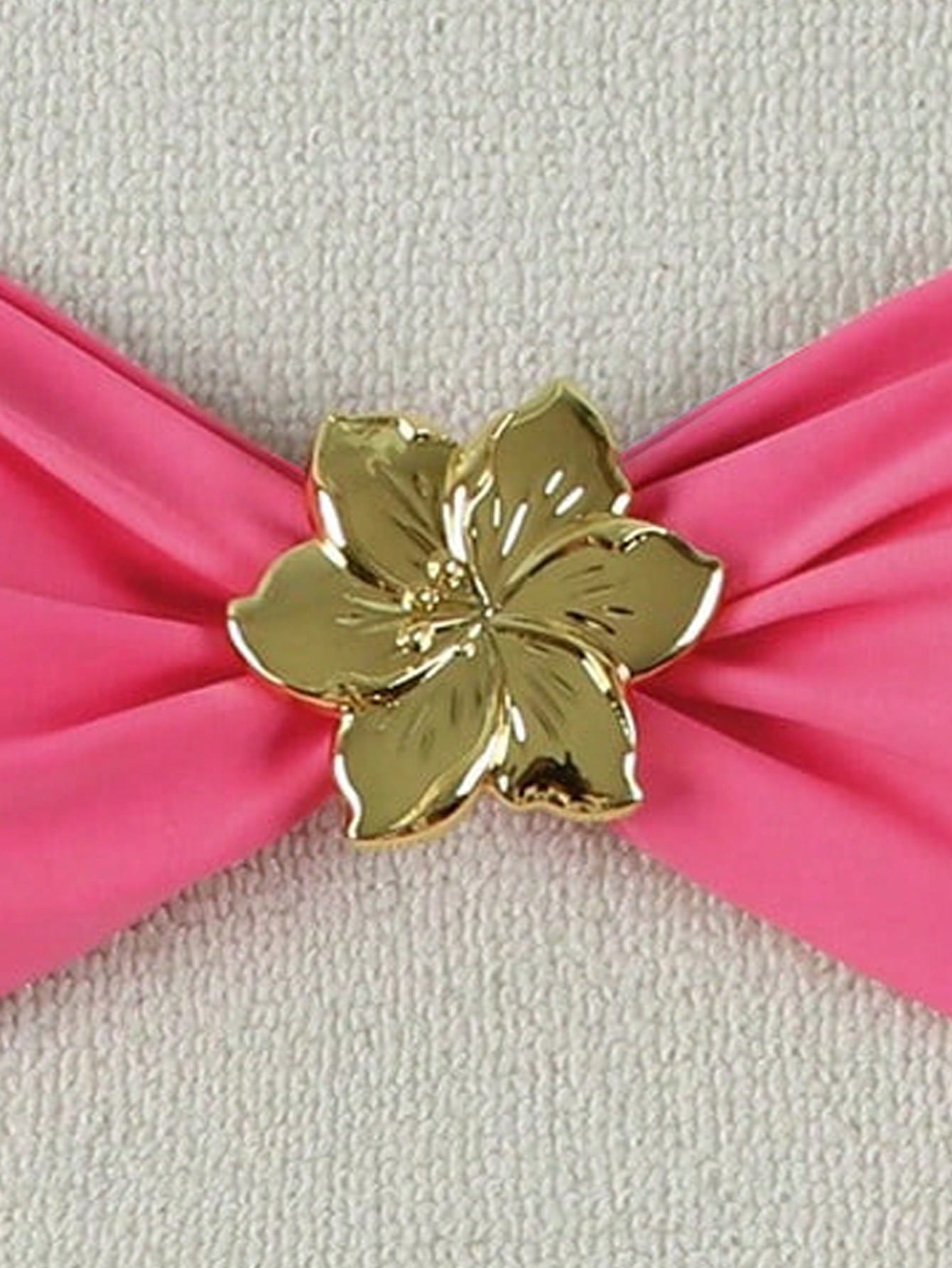 Biquíni Tomara que Caia com Calcinha Cortininha