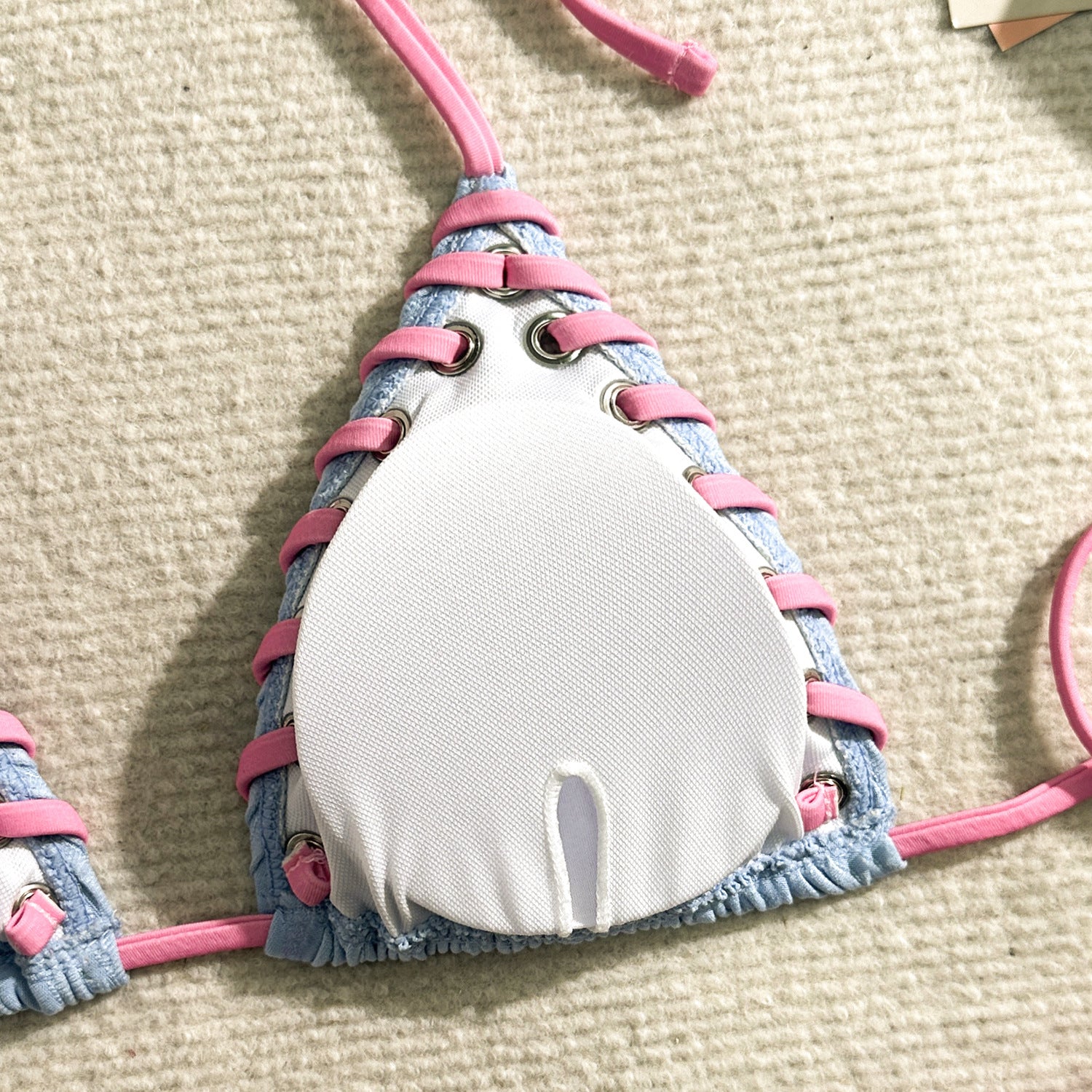 Biquíni Trançado - Design Elegante