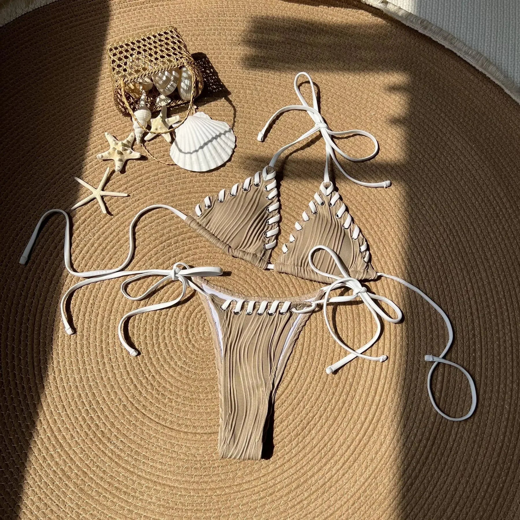 Biquíni Trançado - Design Elegante