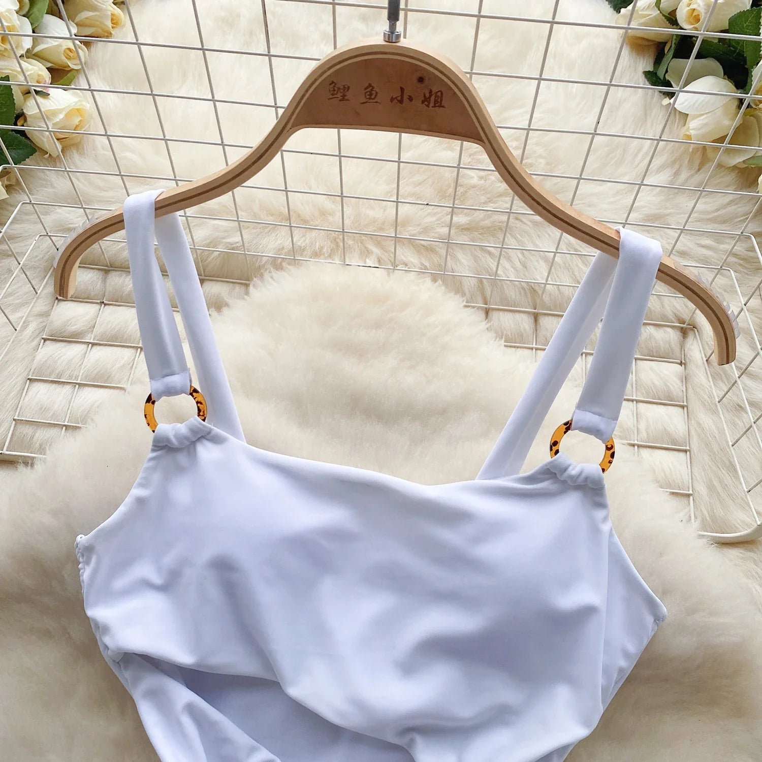 Maiô Elegância - Com Recortes e Design Irregular