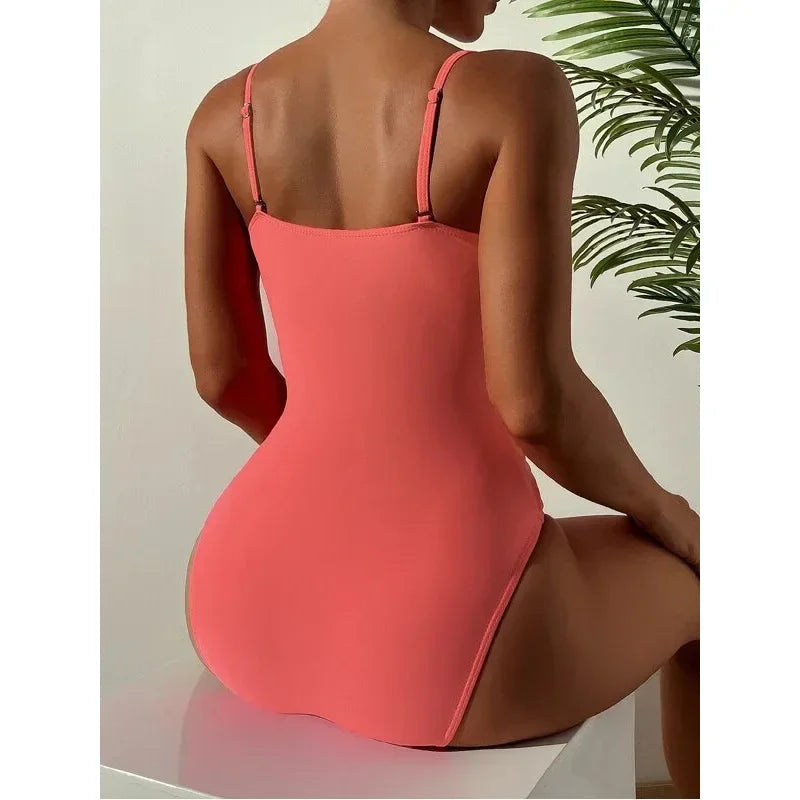 Maiô Praia Glamour – Elegância e Conforto com Efeito Push-Up