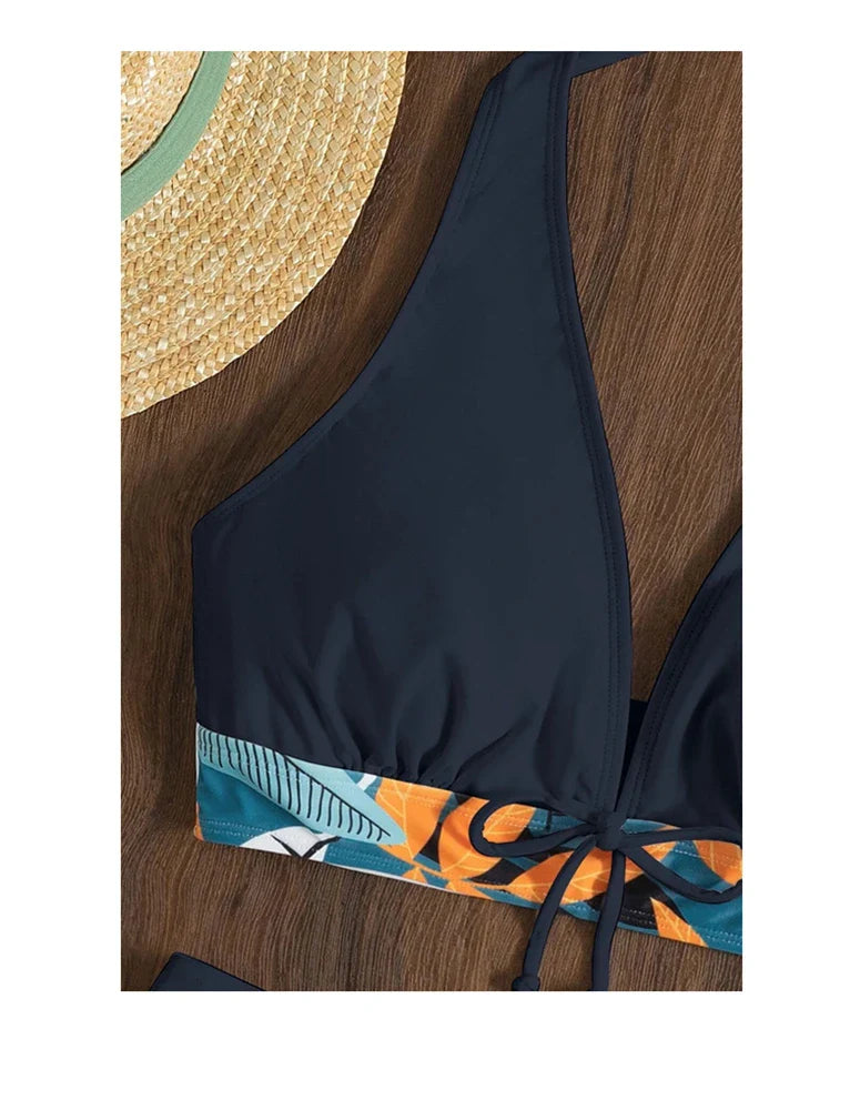 Biquíni Halter com Estampa Floral e Boxer - Jardim Tropical