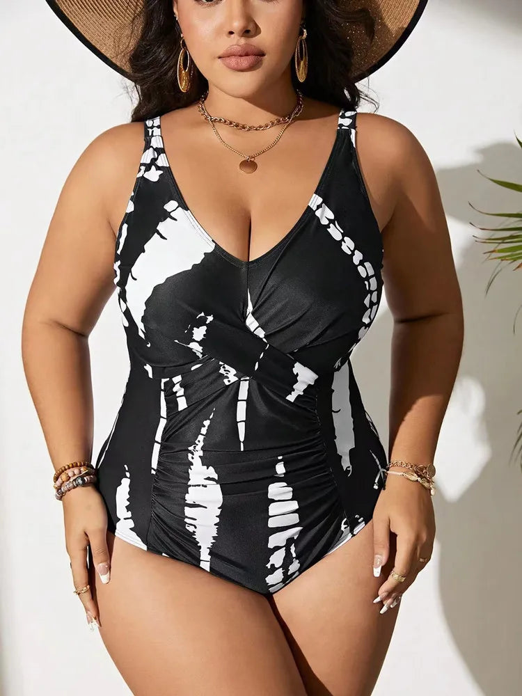 Maio Plus Size Preto e Branco