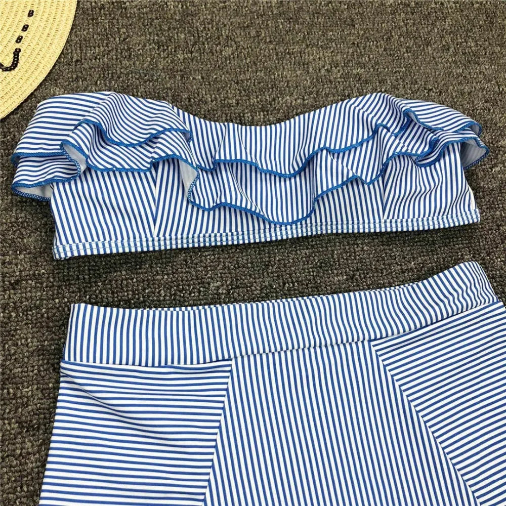 Biquíni Retrô em listras