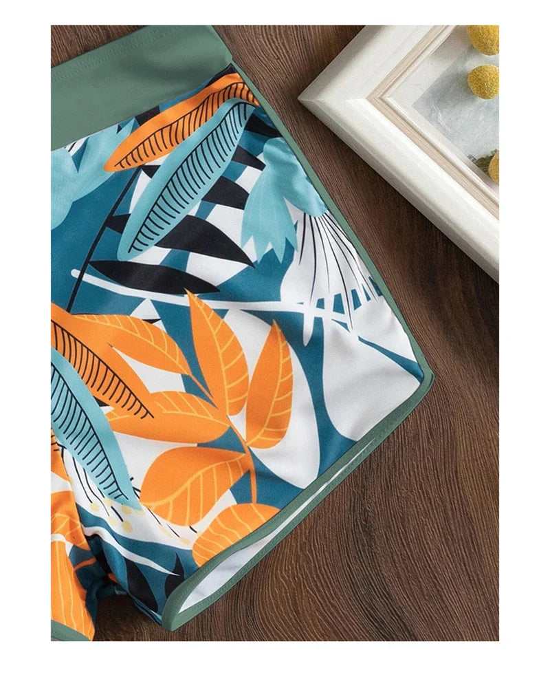 Biquíni Halter com Estampa Floral e Boxer - Jardim Tropical