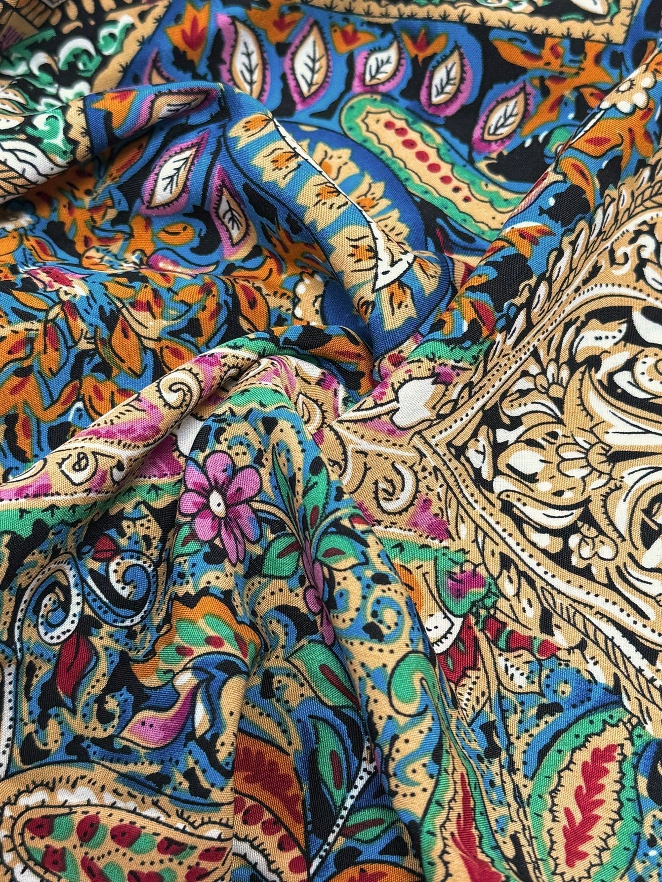 Macaquinho Rute Maxi Floral Diversas Amarrações