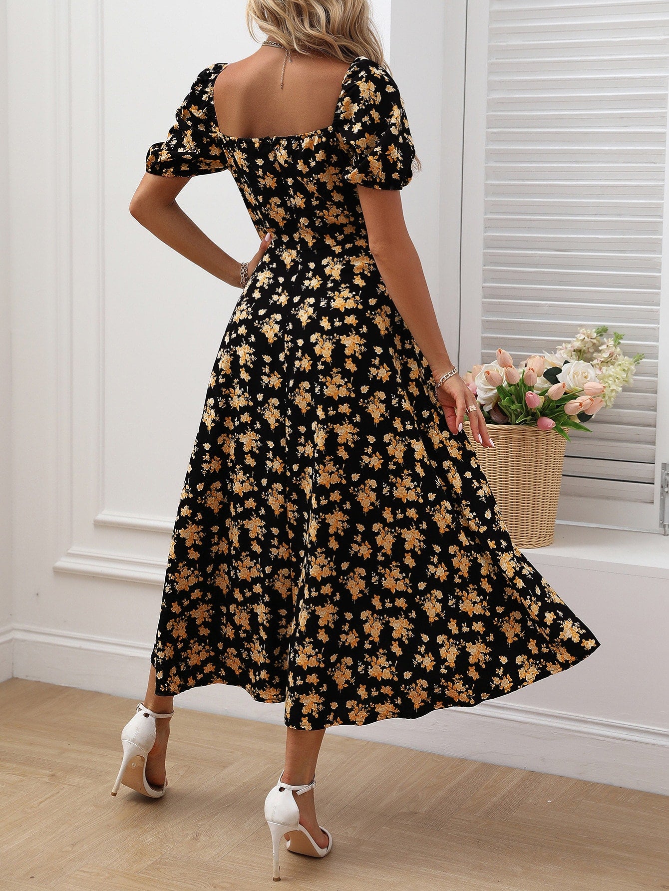 Vestido Longo Floral com Fenda e Nó