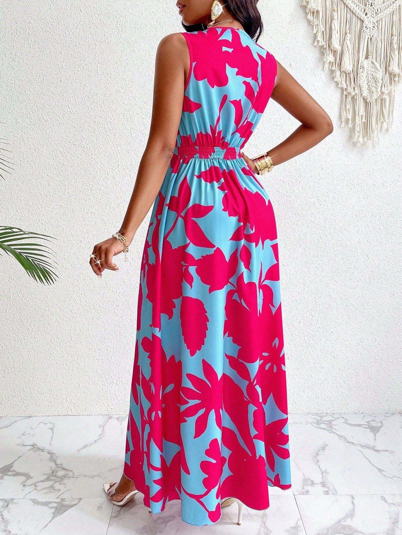 Vestido Longo Com Estampa Tropical