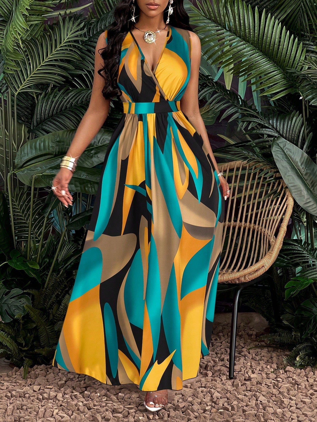 Vestido Longo Com Estampa Tropical