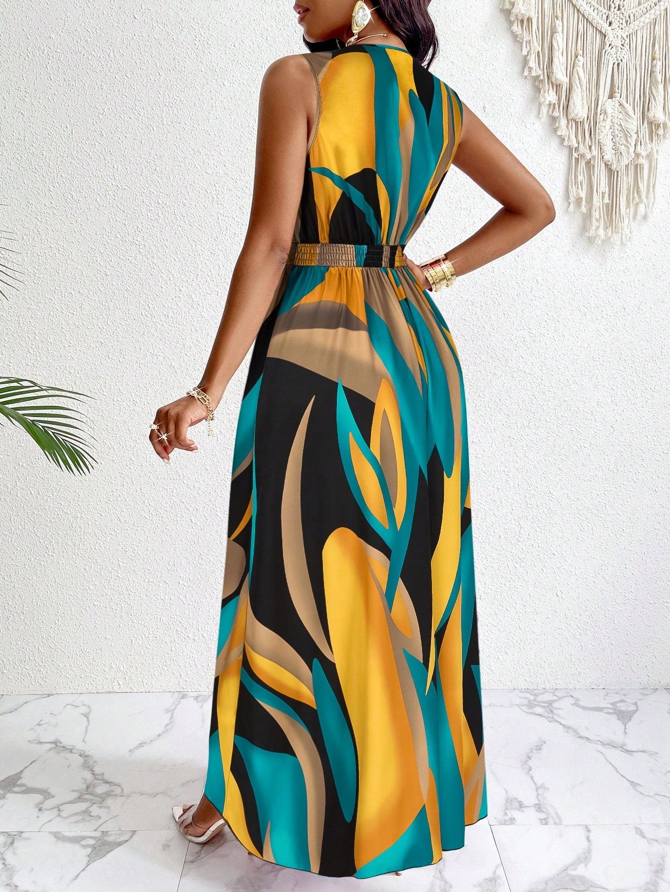 Vestido Longo Com Estampa Tropical