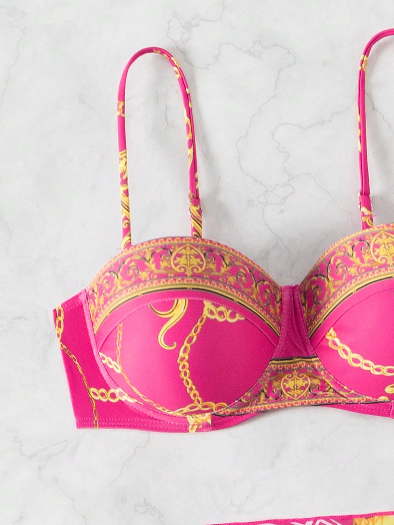 Conjunto de 3 Peças com Sutiã Push-Up