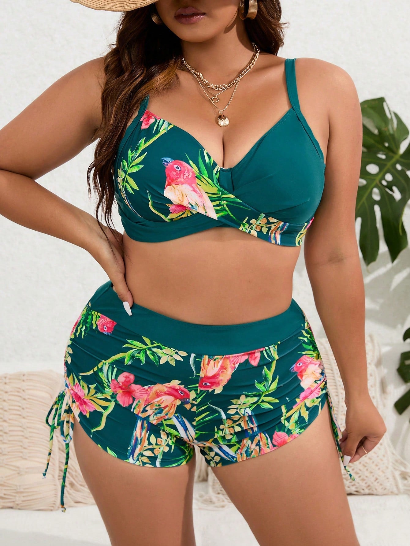 Biquíni Tropical Plus Size - Elegância e Conforto Estampado