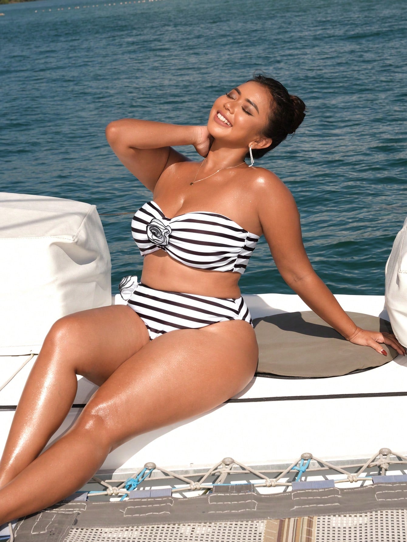 Biquíni Plus Size Listrado Flor 3D Pietra