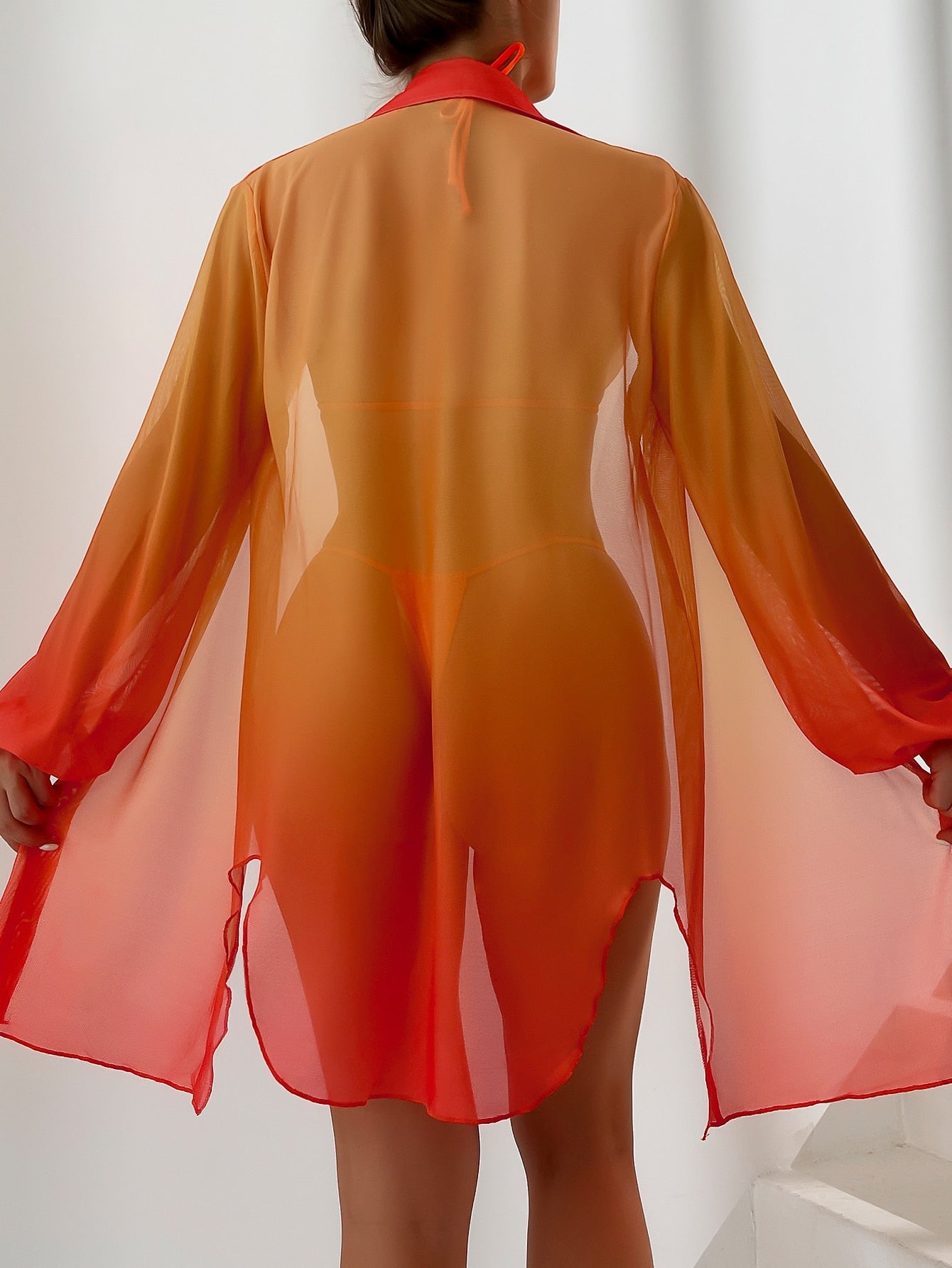 Saída de Praia Degradê Multicolorida com Manga Longa