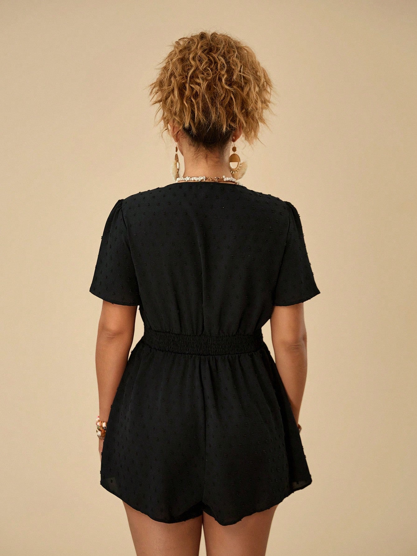 Macaquinho Plus Size com Amarração