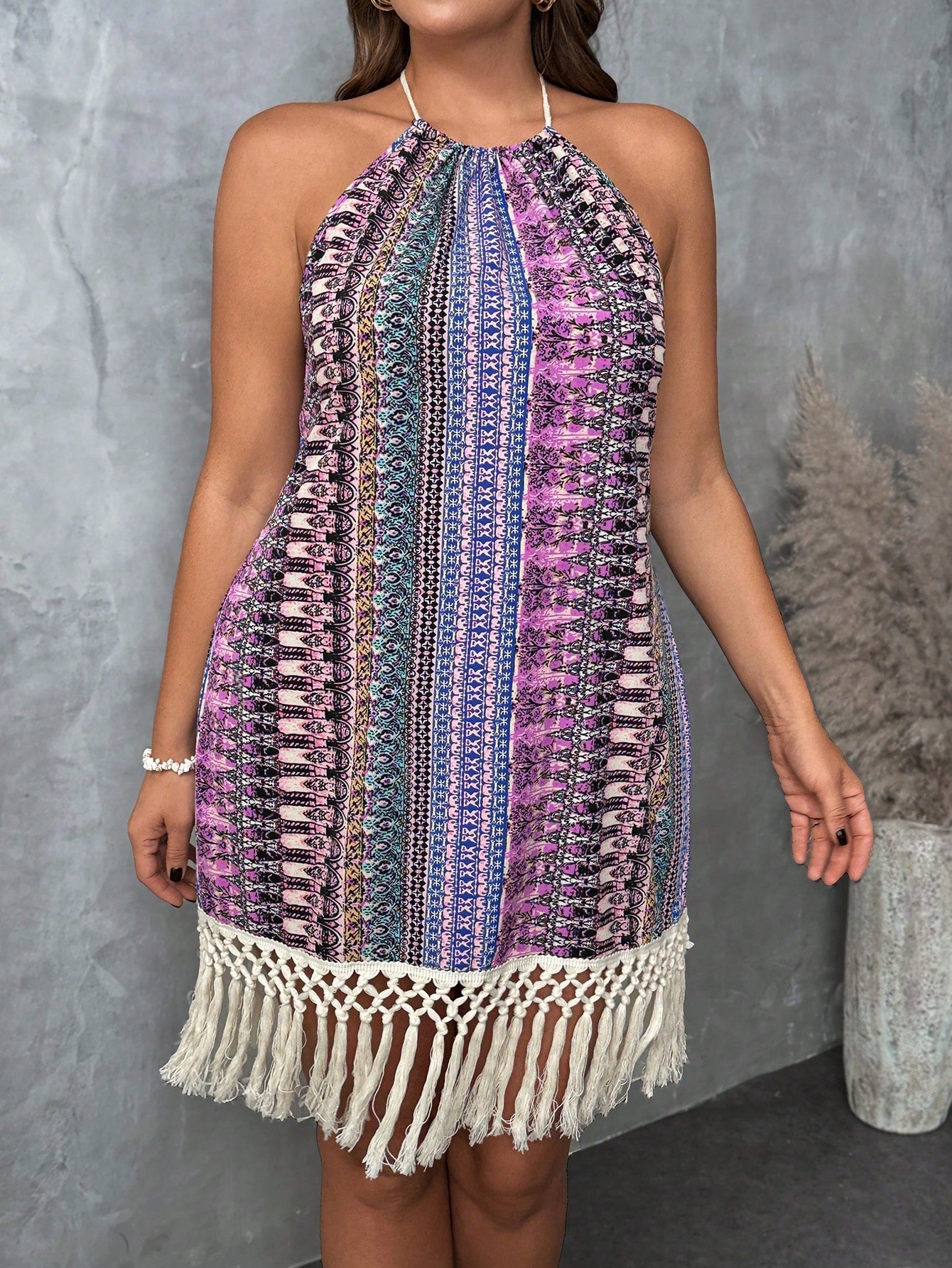 Vestido Plus Size Boho Roxo com Franja