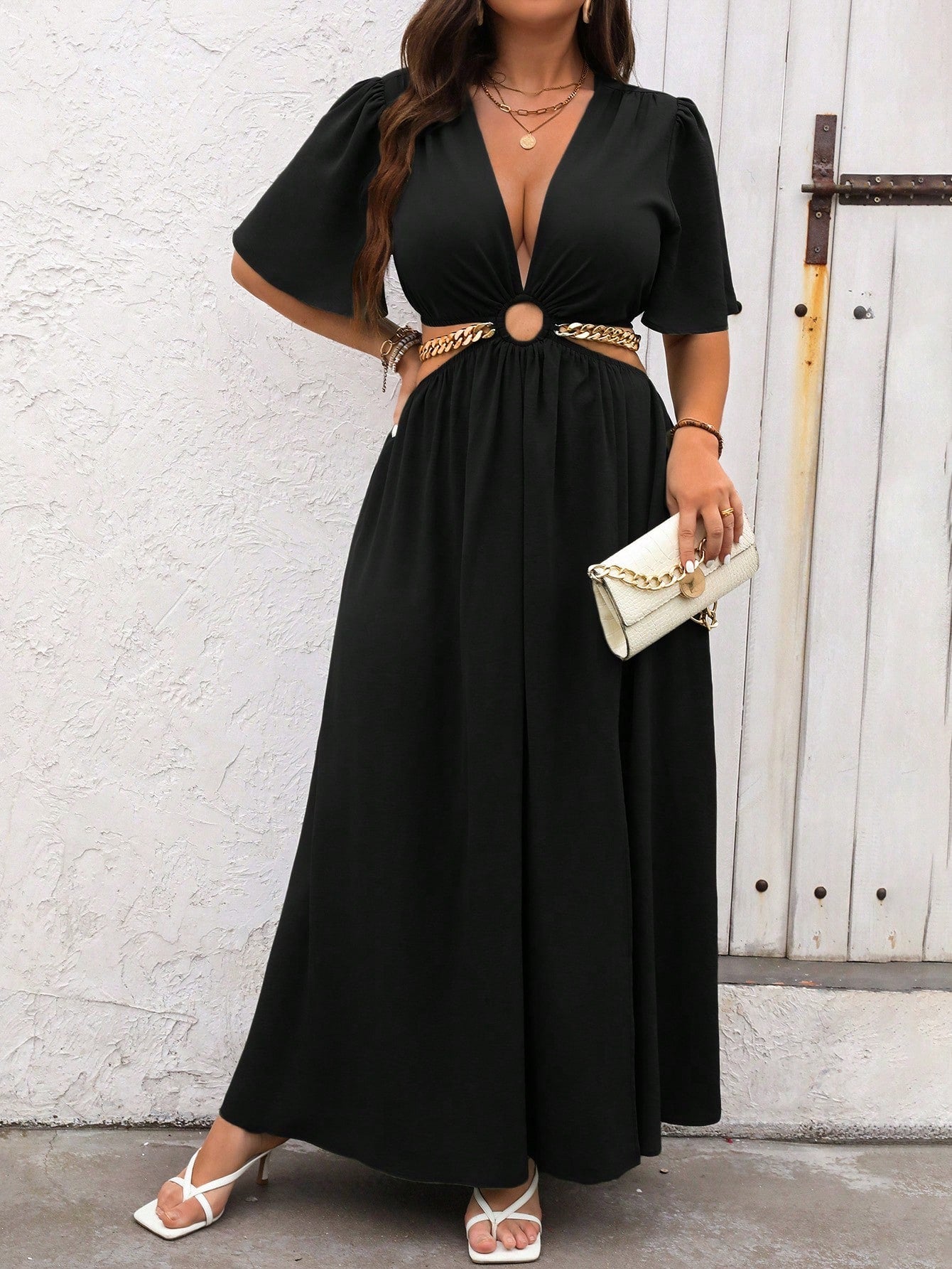 Vestido Casual Plus Size Azul Royal com Gola V Profunda