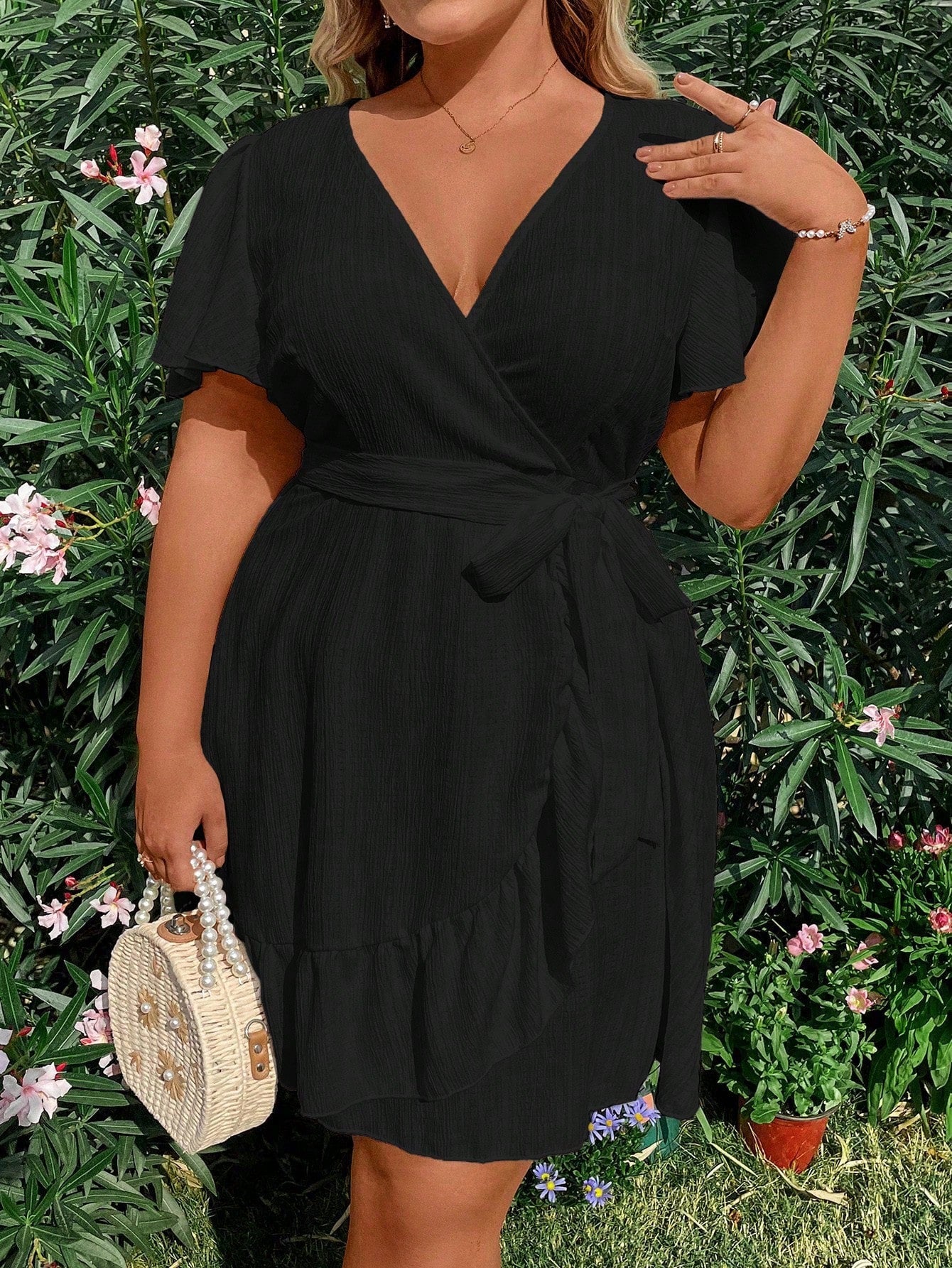 Vestido Plus Size Casual, Bainha com Babado e Manga Esvoaçante