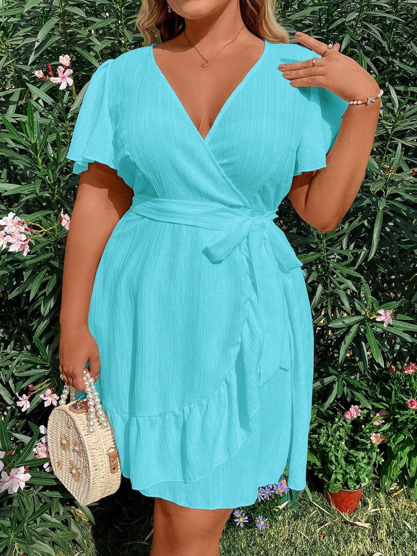 Vestido Plus Size Casual, Bainha com Babado e Manga Esvoaçante