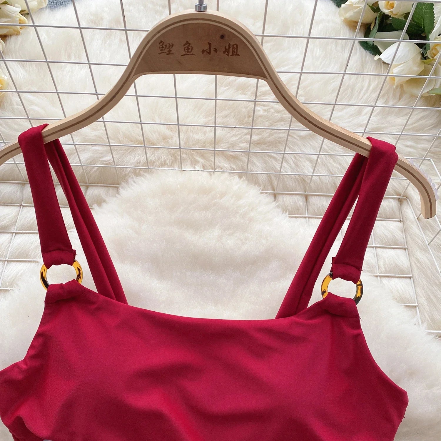 Maiô Elegância - Com Recortes e Design Irregular