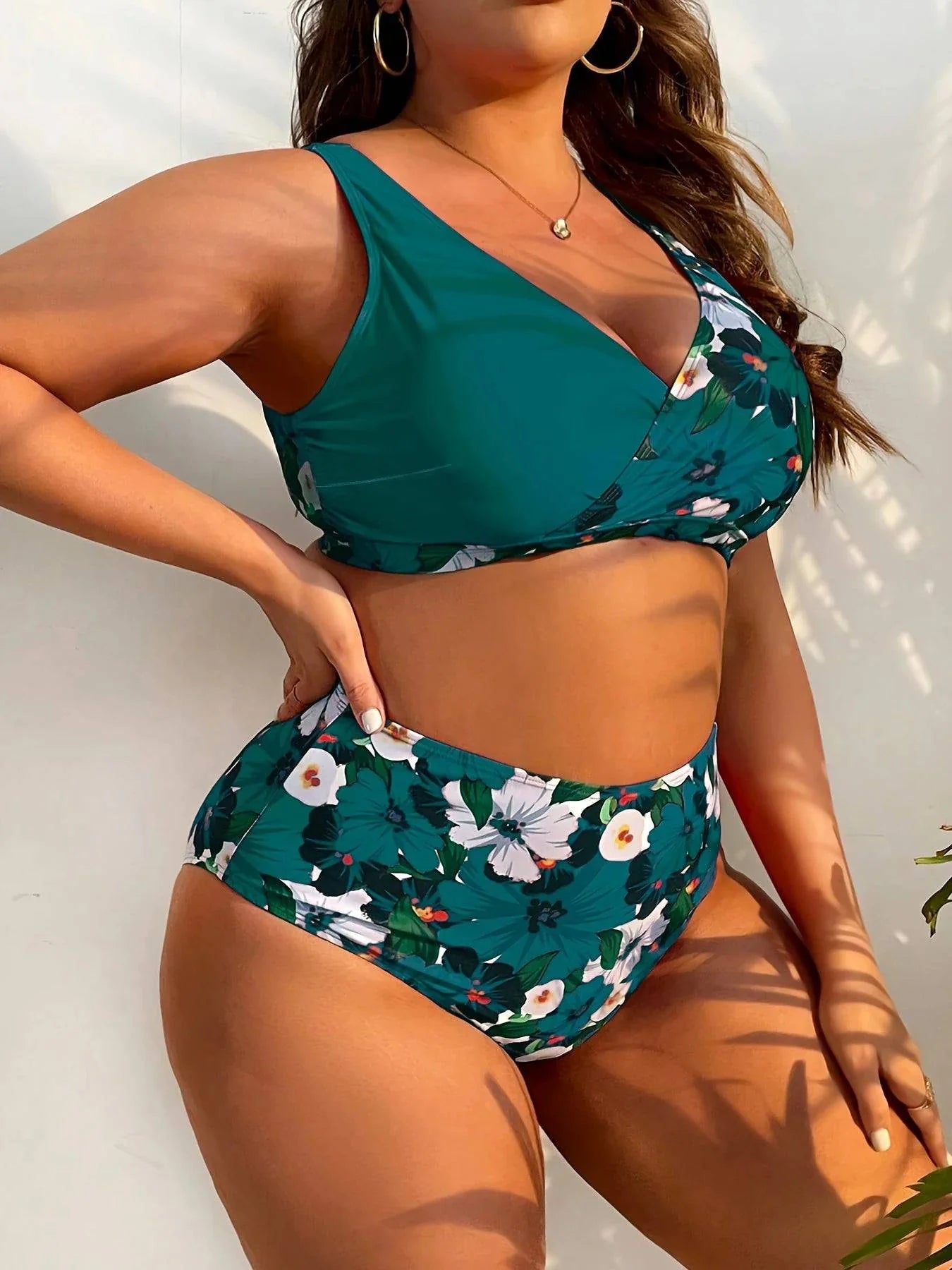 Biquíni Plus Size Meia Estampa Floral