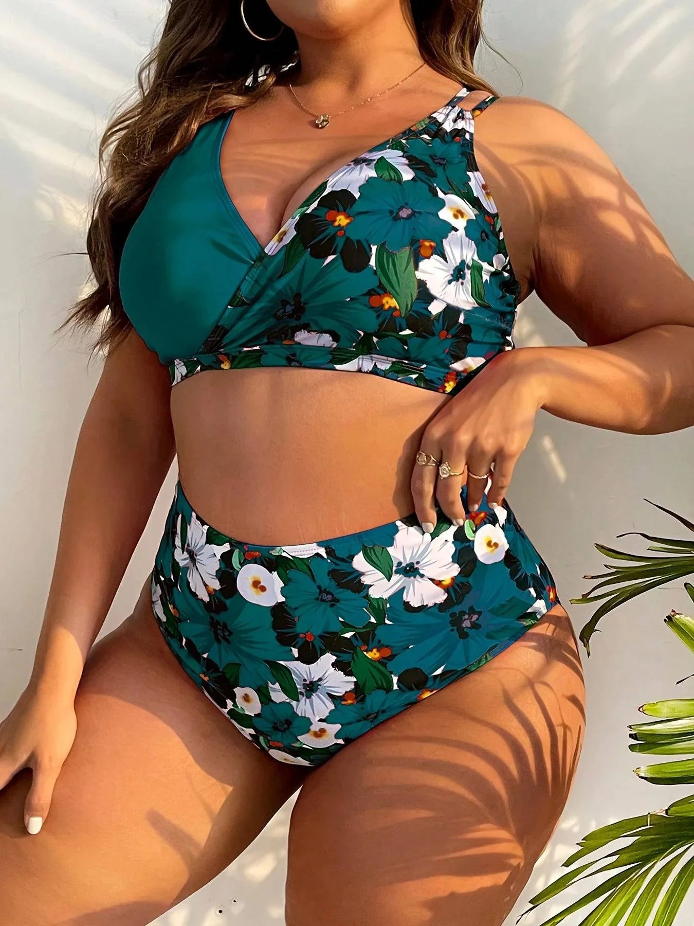 Biquíni Plus Size Meia Estampa Floral