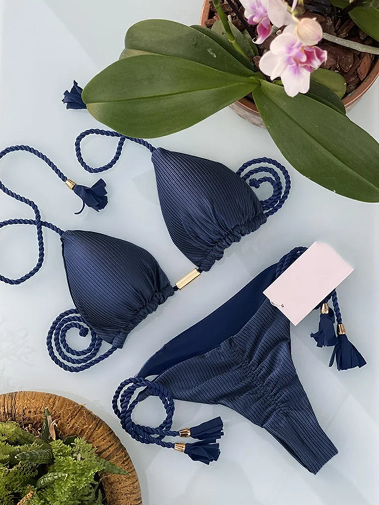 Biquíni de Cordas em Cores Vibrantes