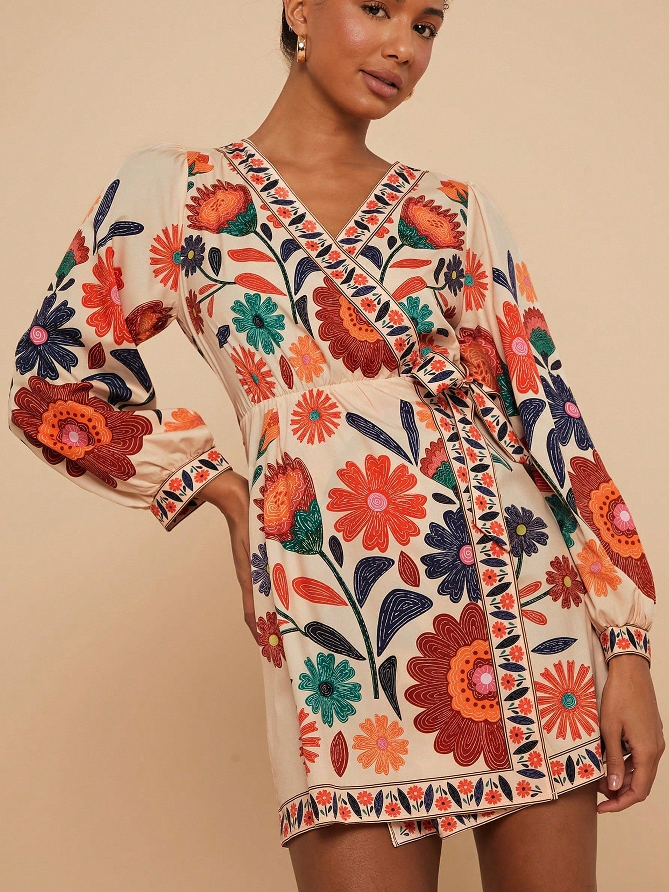 Vestido Curto Floral