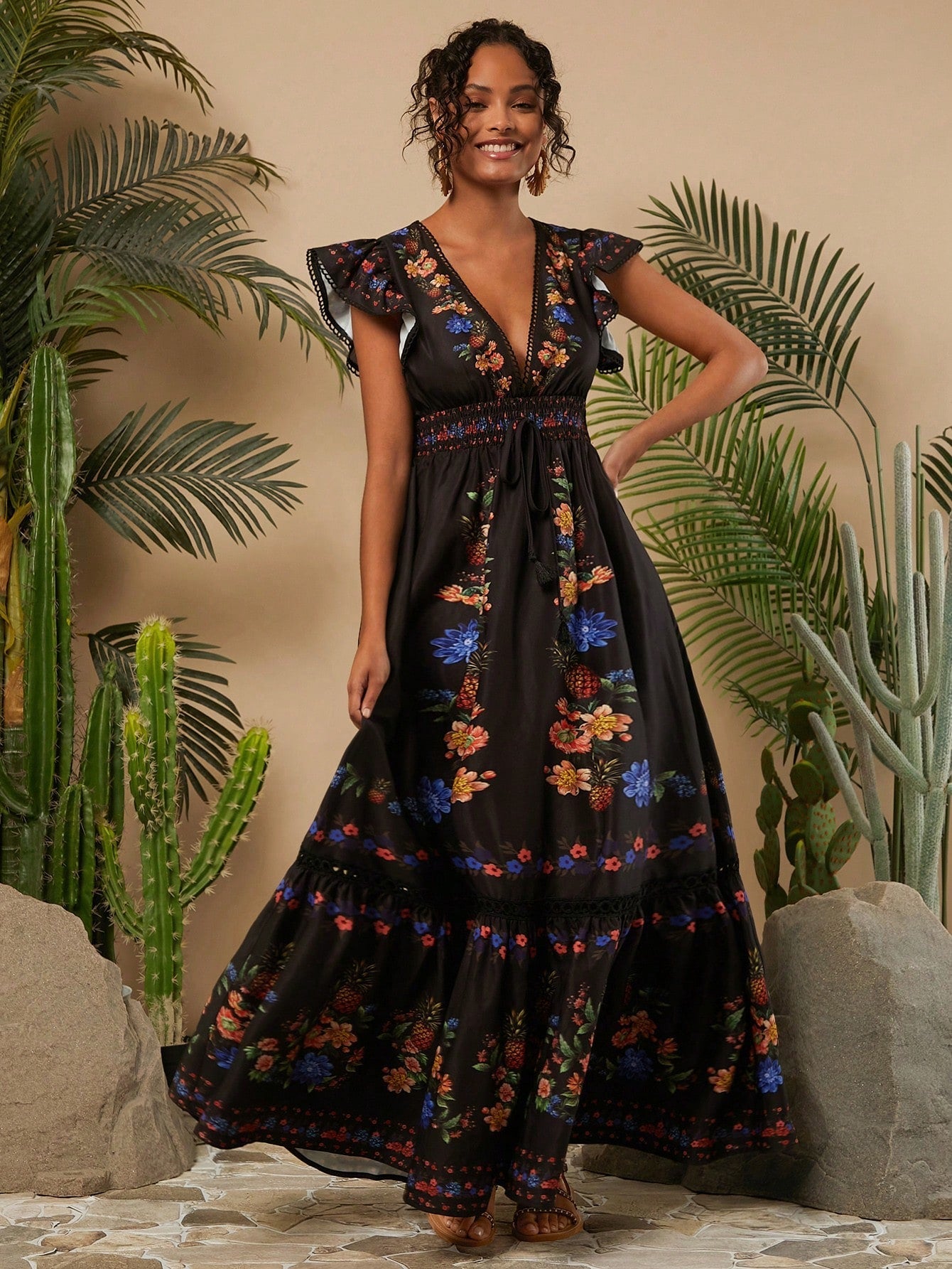 Vestido Colorido de Verão com Decote