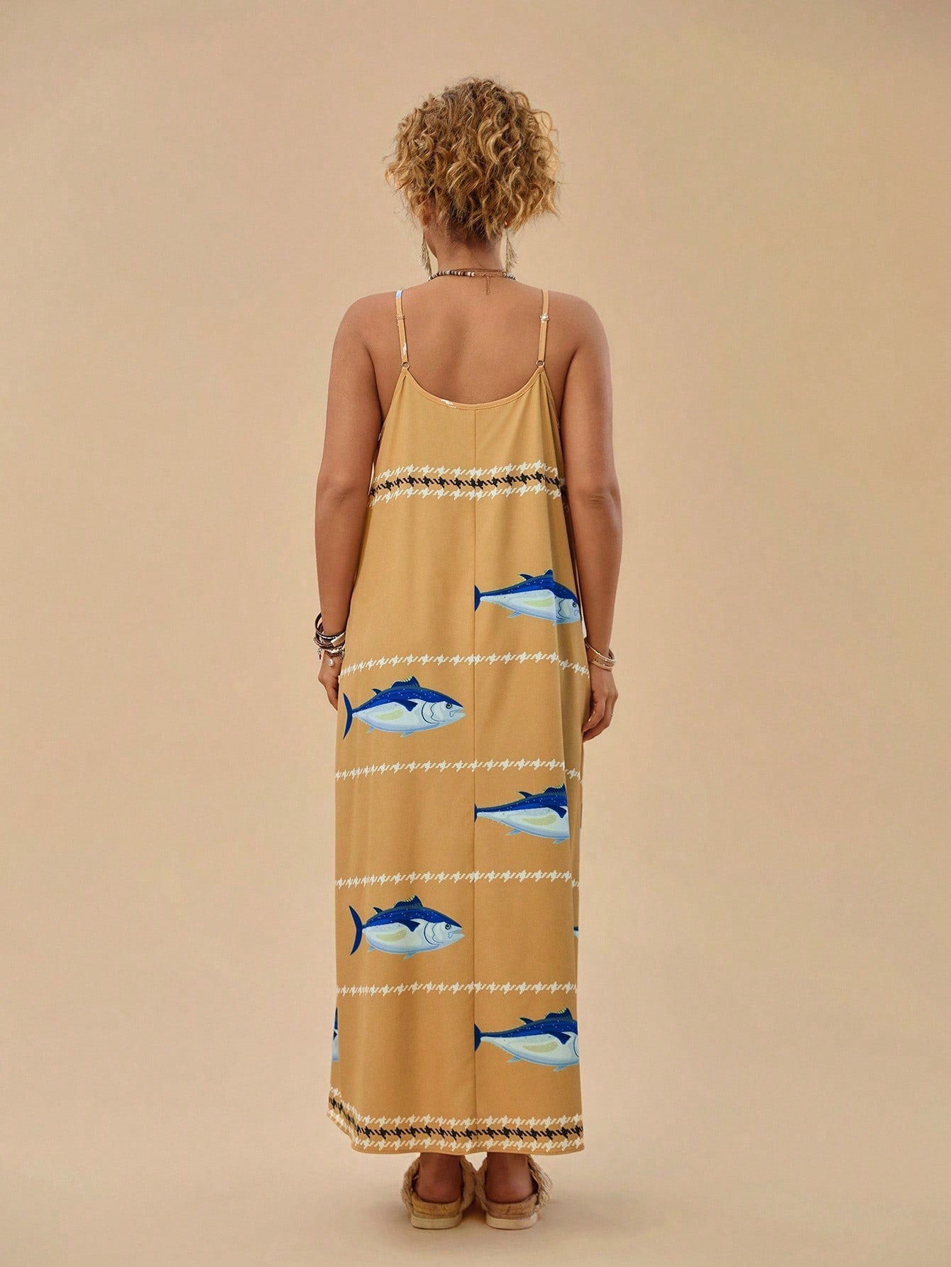 Vestido Longo Plus Size Oceano Dourado