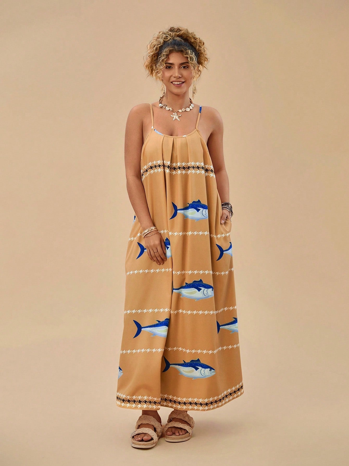 Vestido Longo Plus Size Oceano Dourado