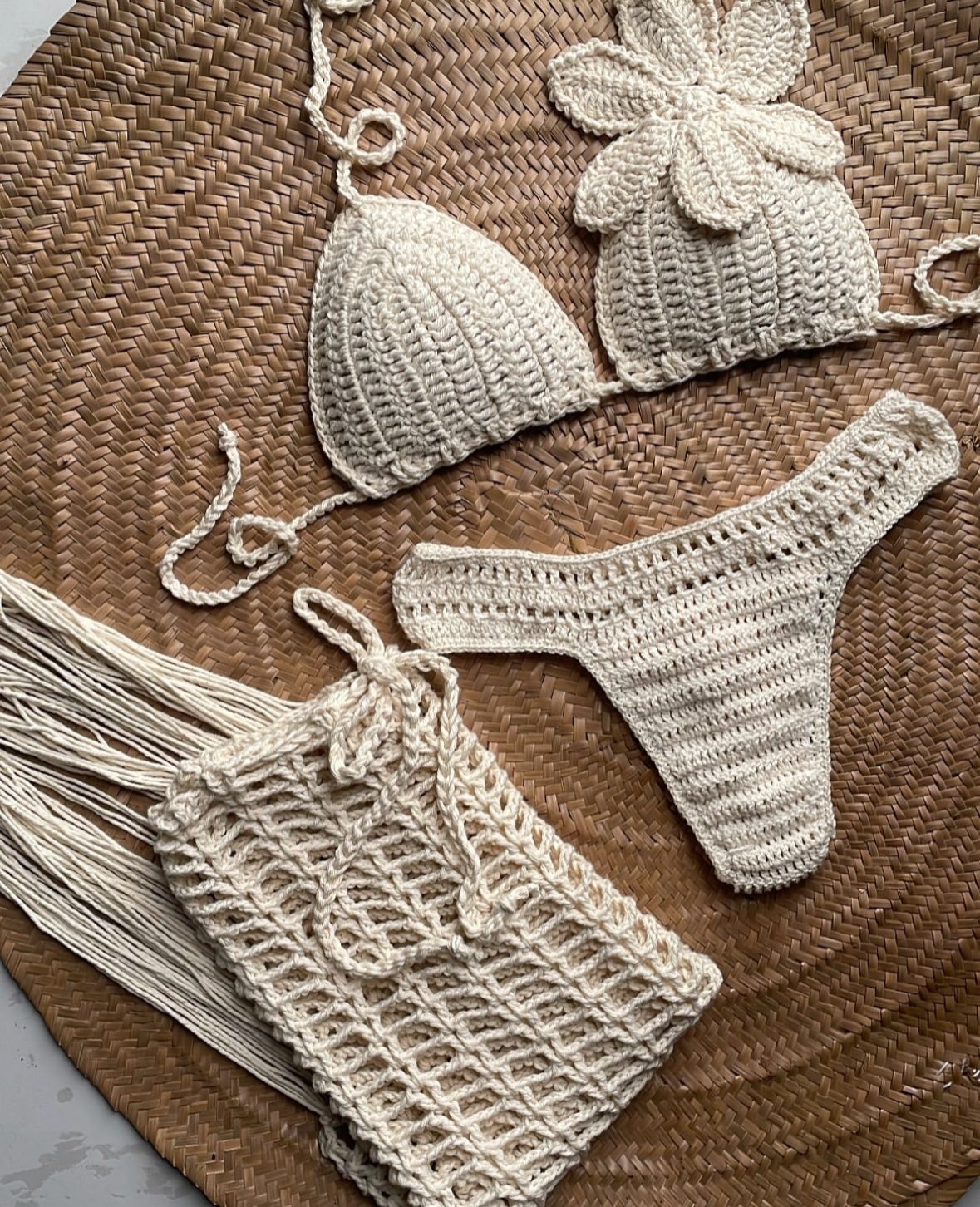 Biquíni Sereia Crochê + Saída de praia