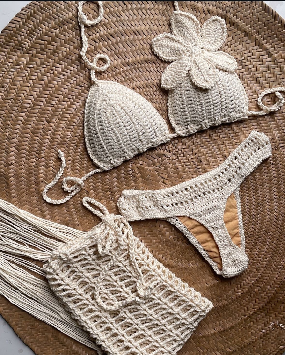 Biquíni Sereia Crochê + Saída de praia