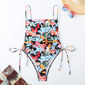 Maiô Sexy com Cordão e Detalhes Pinçados