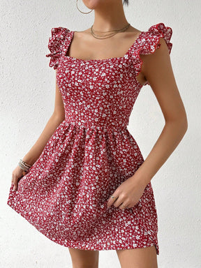 Vestido com Estampa Aleatória e Manga Curta para Férias