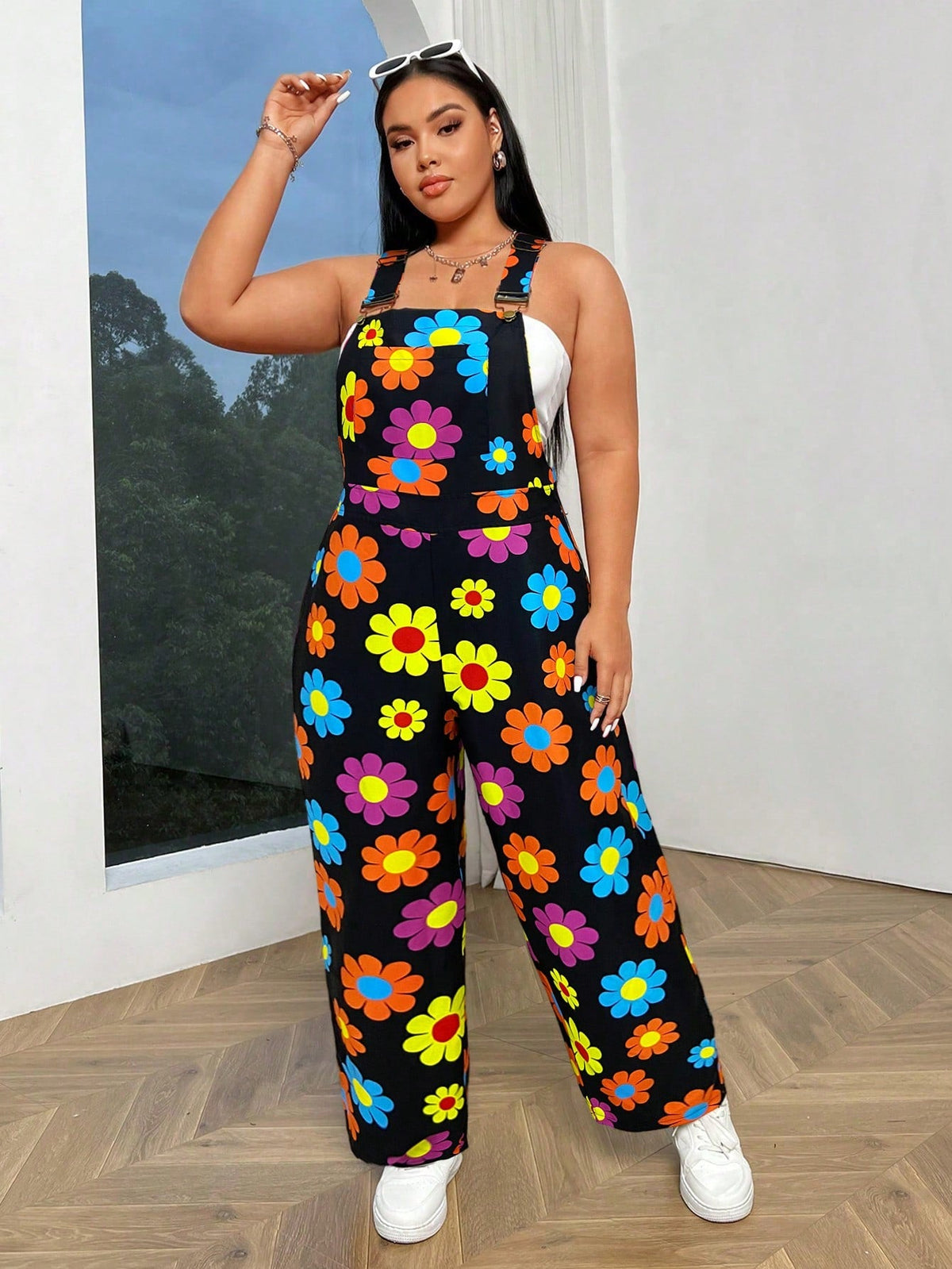 Jardineira Plus Size Floral