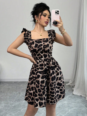 Vestido com Estampa Aleatória e Manga Curta para Férias