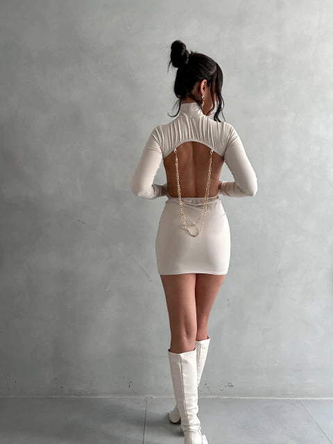 Vestido Gola Correntes